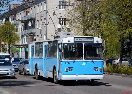ЗиУ-682В