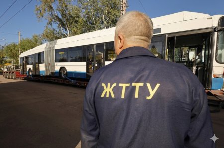 У Житомир прибула чергова партія тролейбусів із Швейцарії